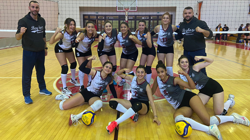 Kadın Voleybol Takımımız Zirve Takibini Sürdürüyor